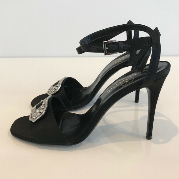 VALENTINO GARAVANI BLACK SATIN CRYSTAL ART DECO SANDALS SIZE IT 38 / US 8 - Picture 5 of 16